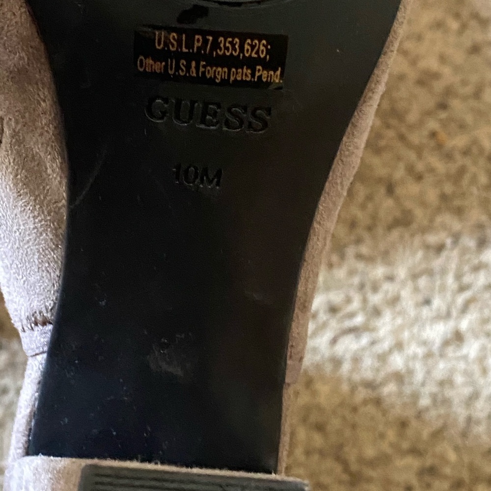 Boots 👢 - Picture 2 of 4
